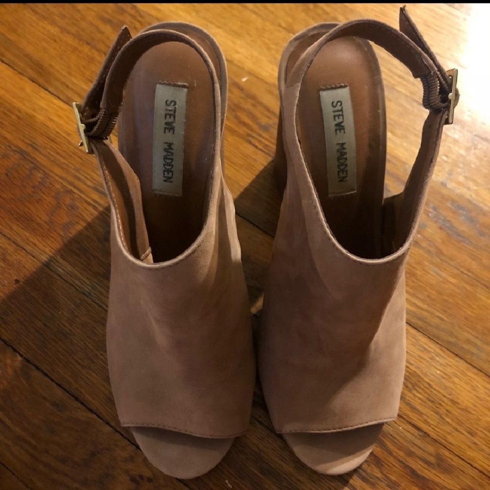 CLAARA Steve Madden Block Heel Sandal 8.5